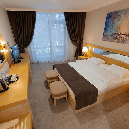 Alau Hotel Astana Luaran gambar