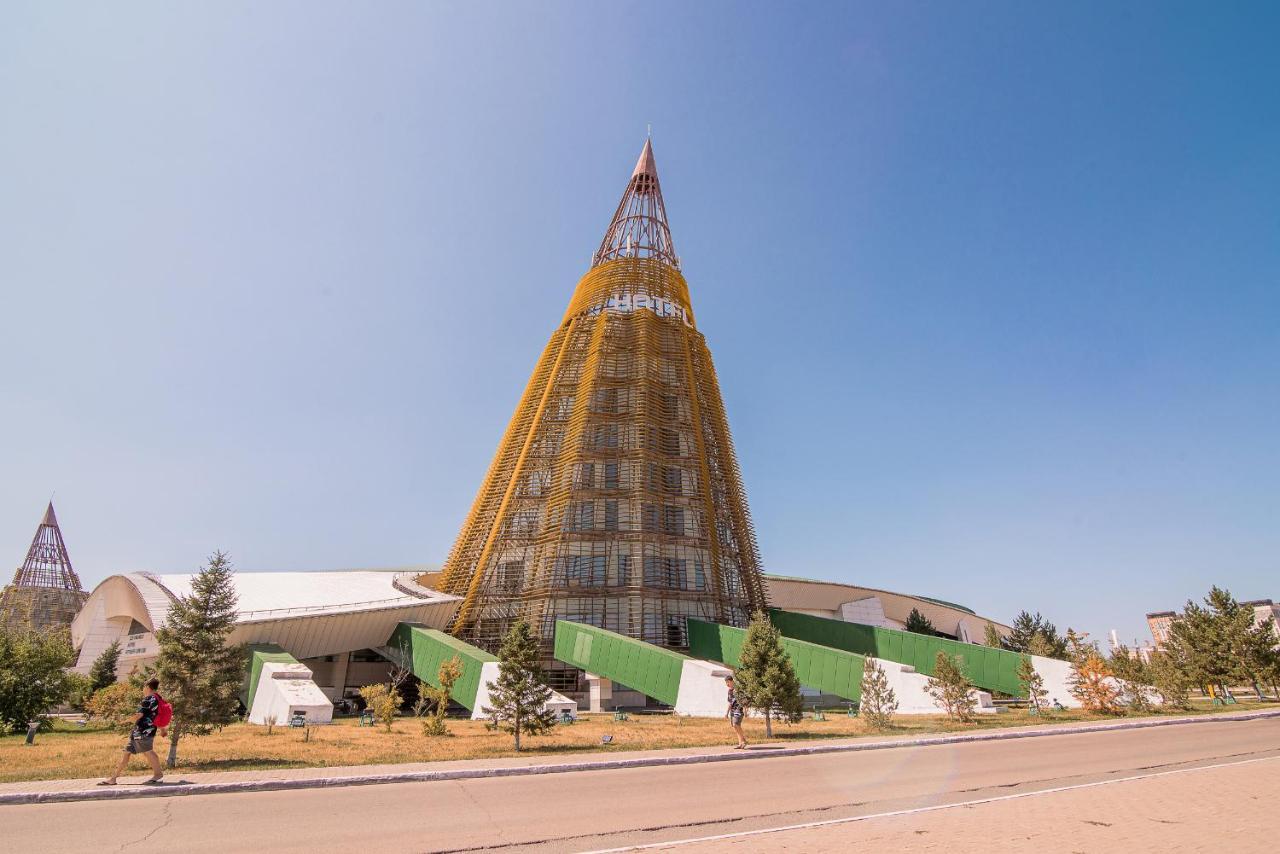 Alau Hotel Astana Luaran gambar