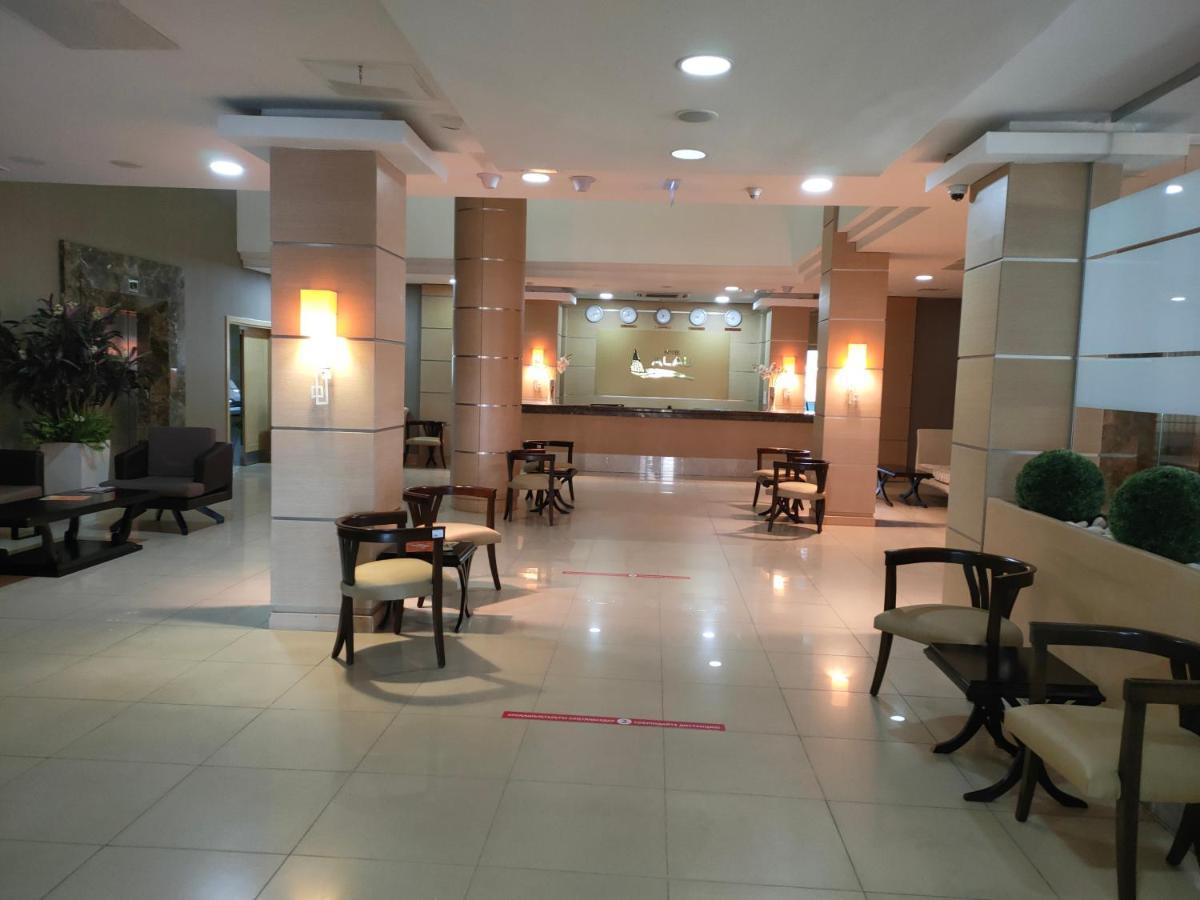 Alau Hotel Astana Luaran gambar