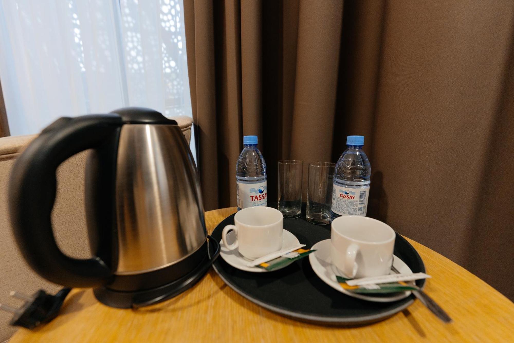 Alau Hotel Astana Luaran gambar