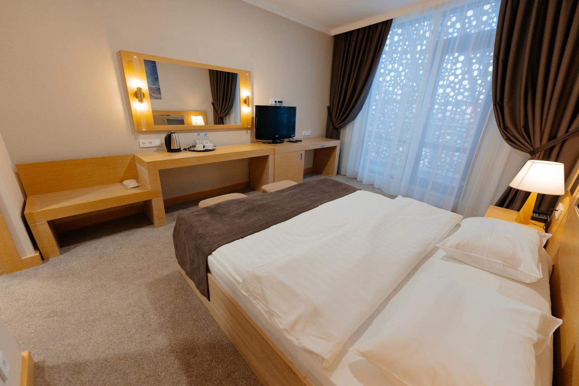 Alau Hotel Astana Luaran gambar