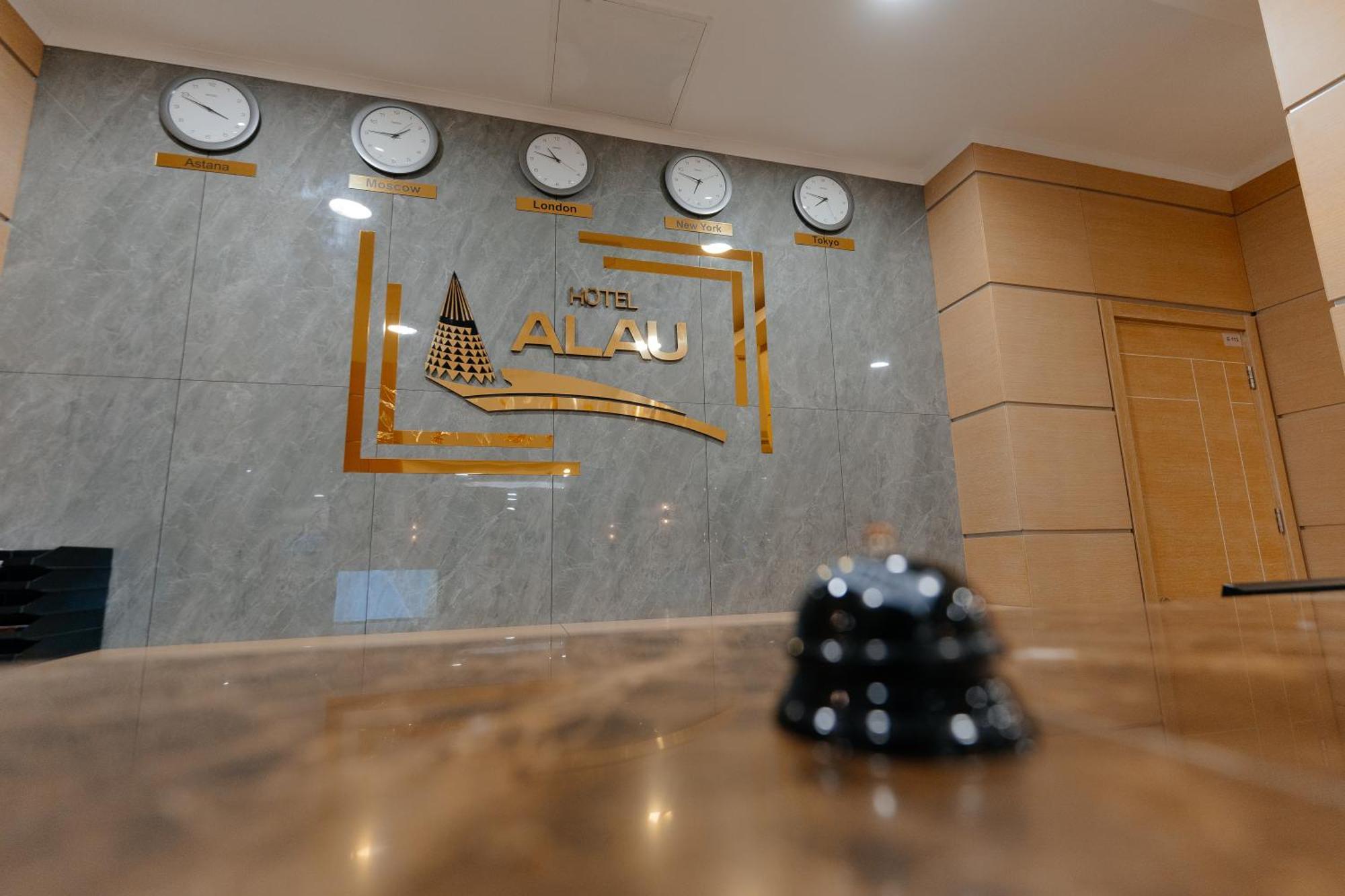 Alau Hotel Astana Luaran gambar