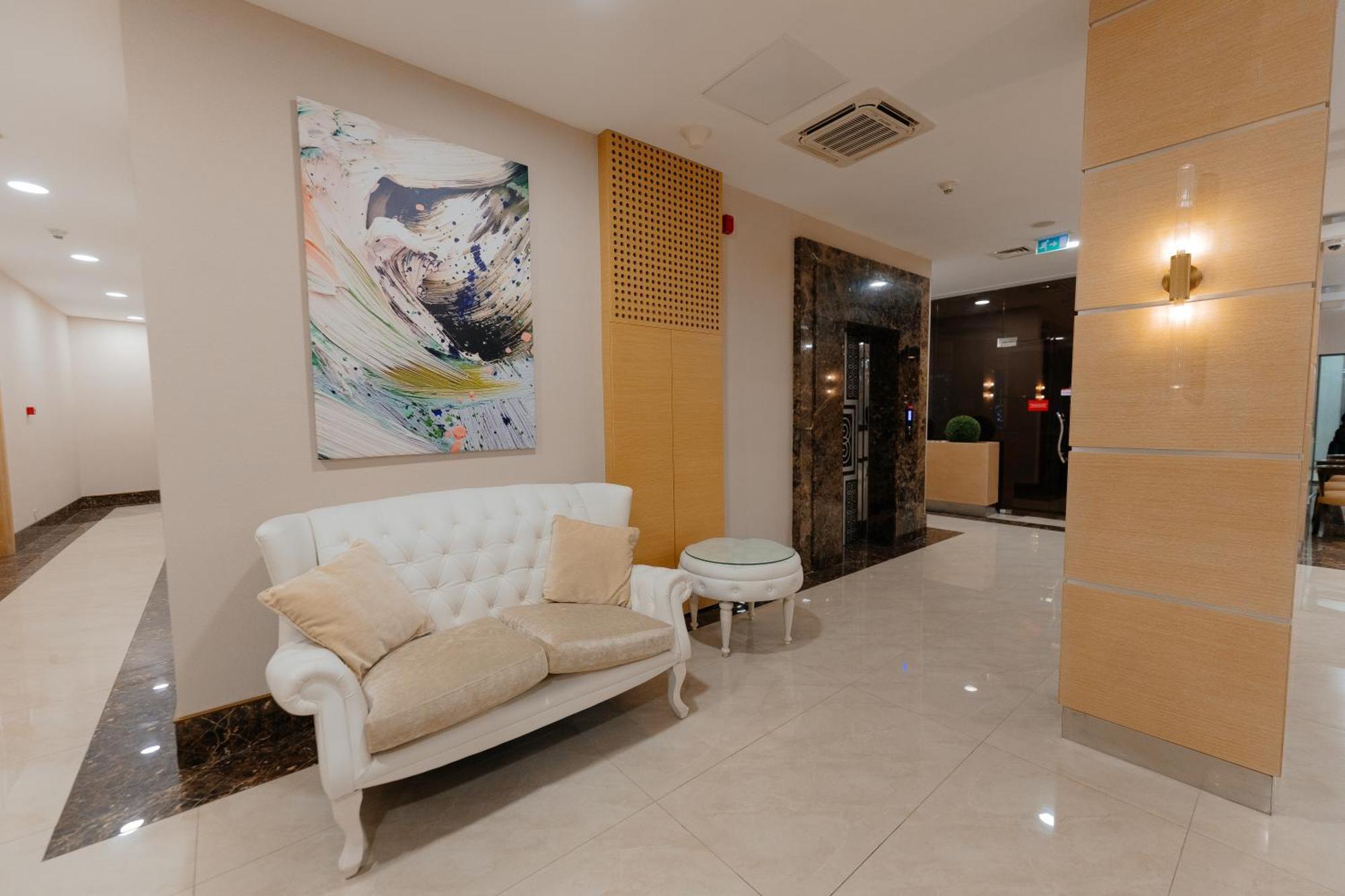 Alau Hotel Astana Luaran gambar