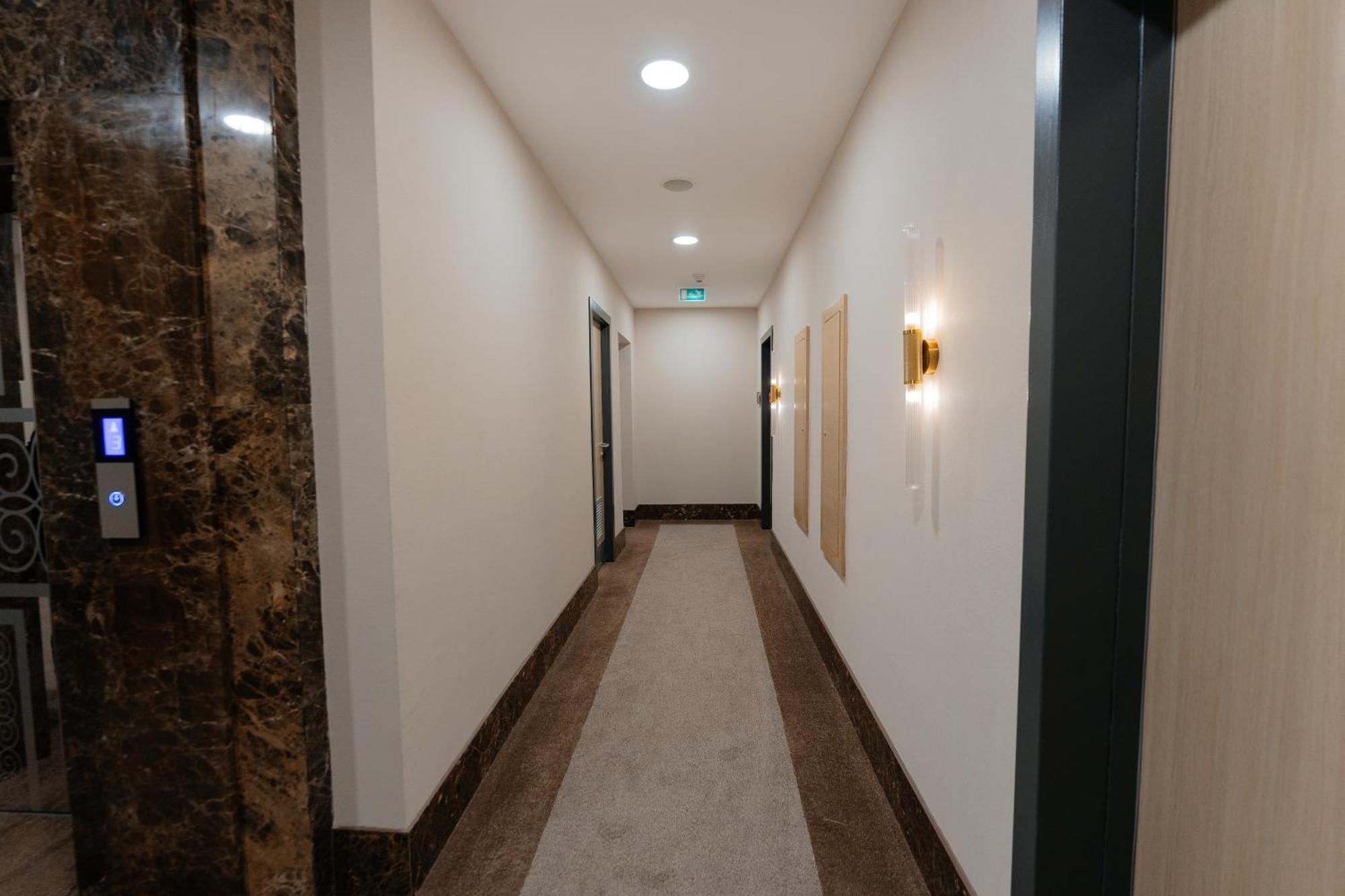 Alau Hotel Astana Luaran gambar
