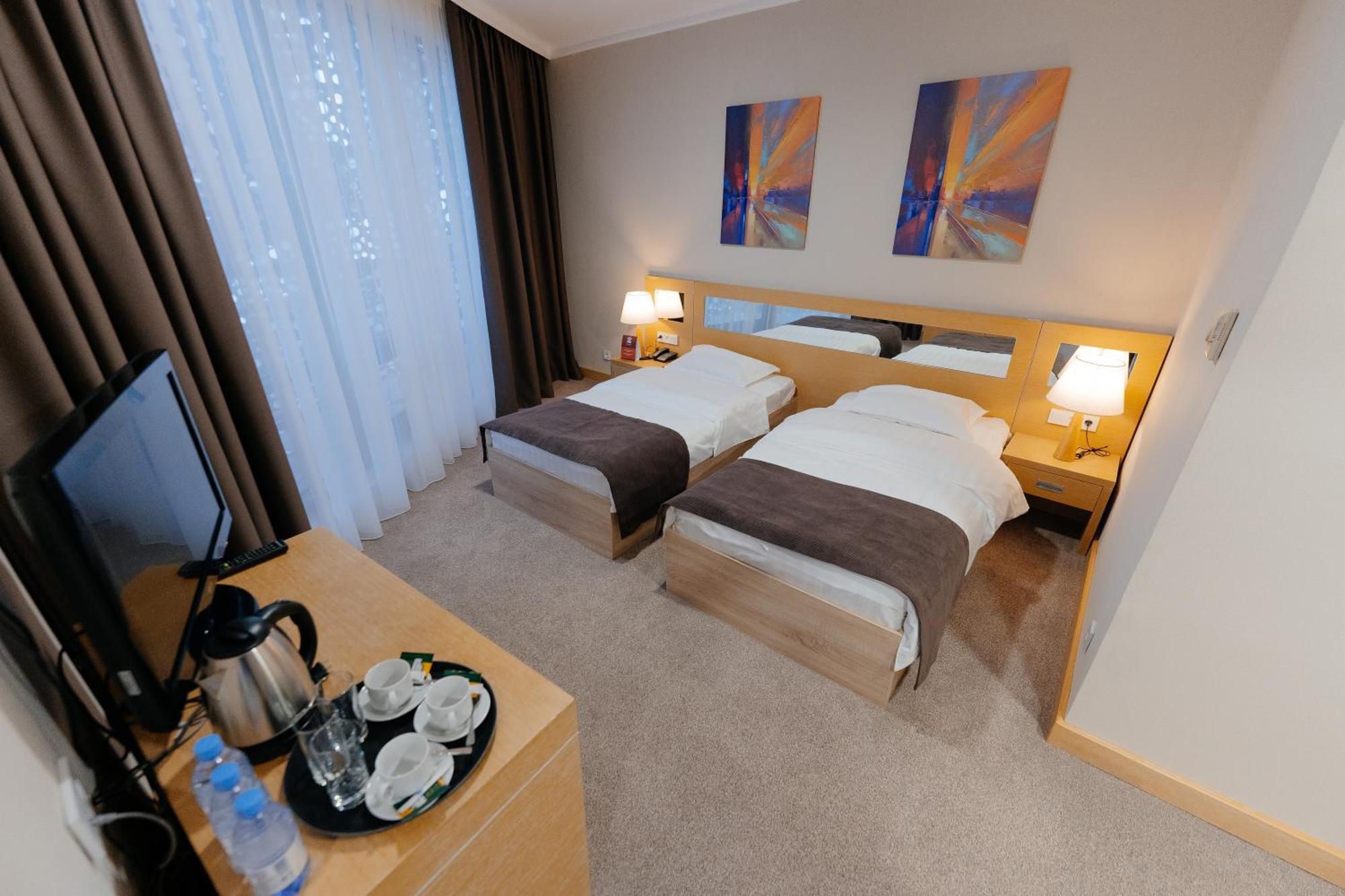 Alau Hotel Astana Luaran gambar