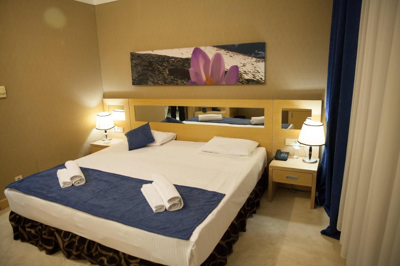 Alau Hotel Astana Luaran gambar